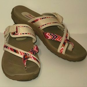 SKECHERS OUTDOOR LIFESTYLE SANDALS SIZE 7